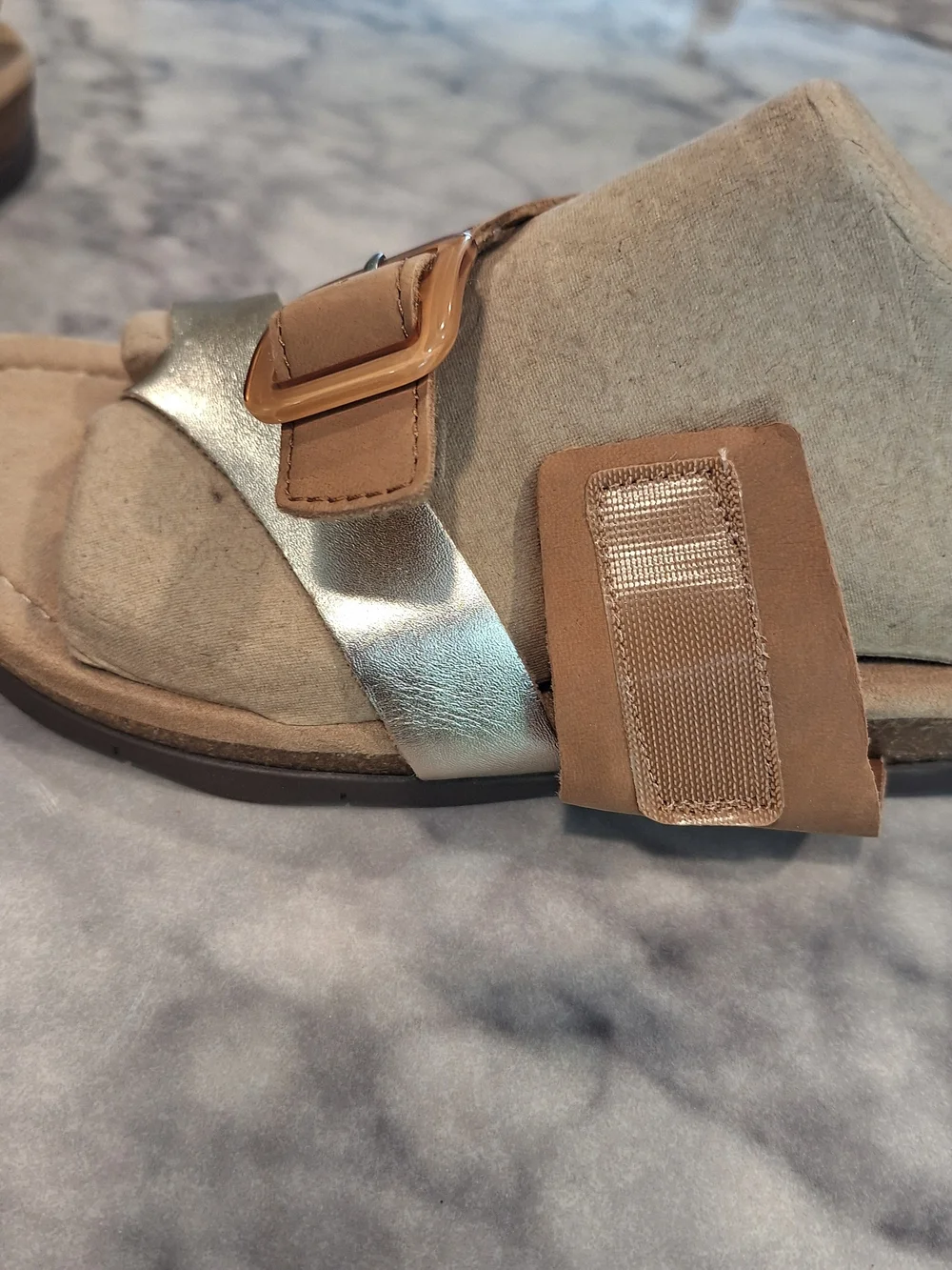 Earth 11M Women’s Tan and Metallic Sandal Slide - Stylish Comfort